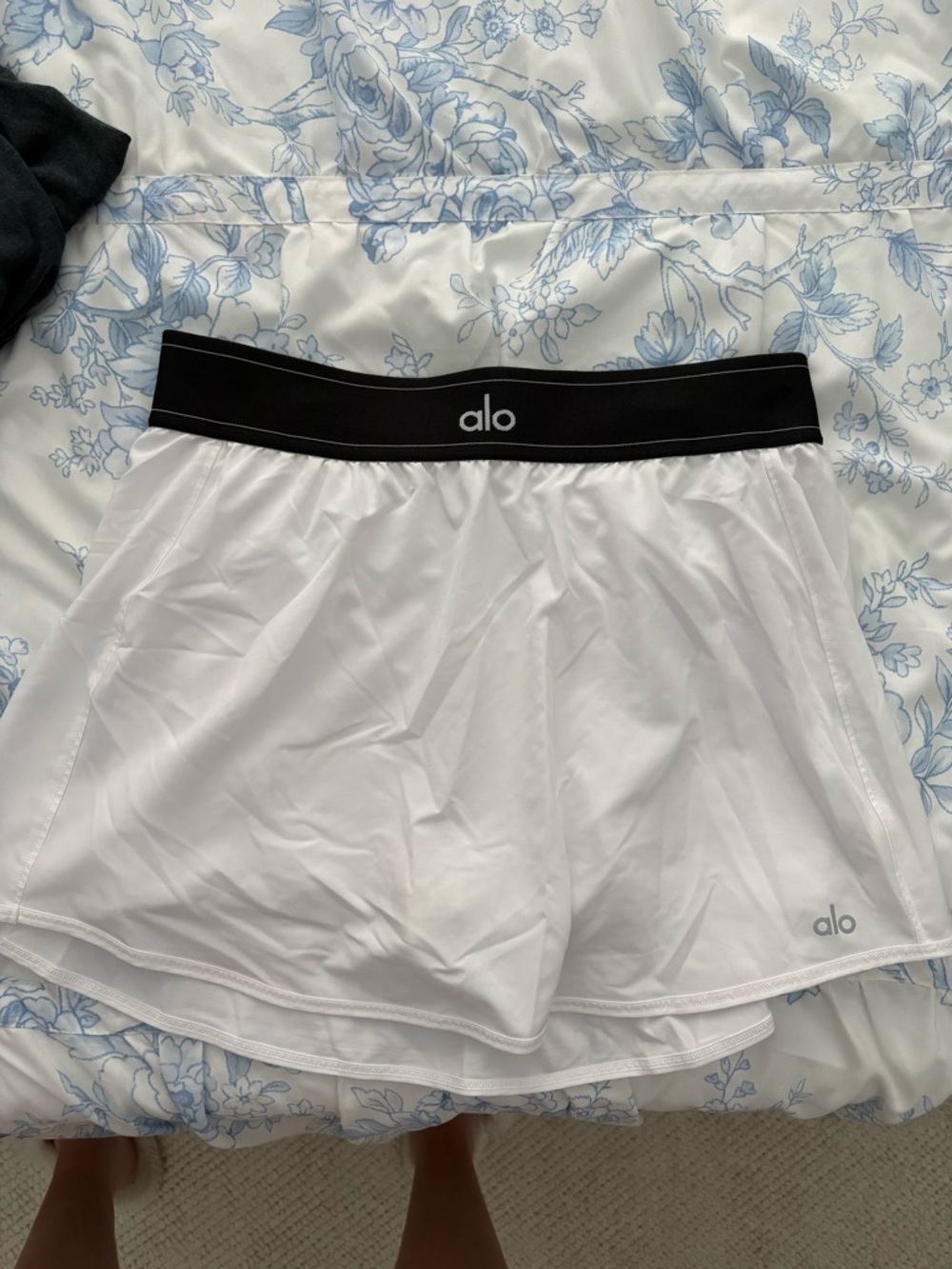 ALO Yoga White Mini Skort with Black Elastic Waistband